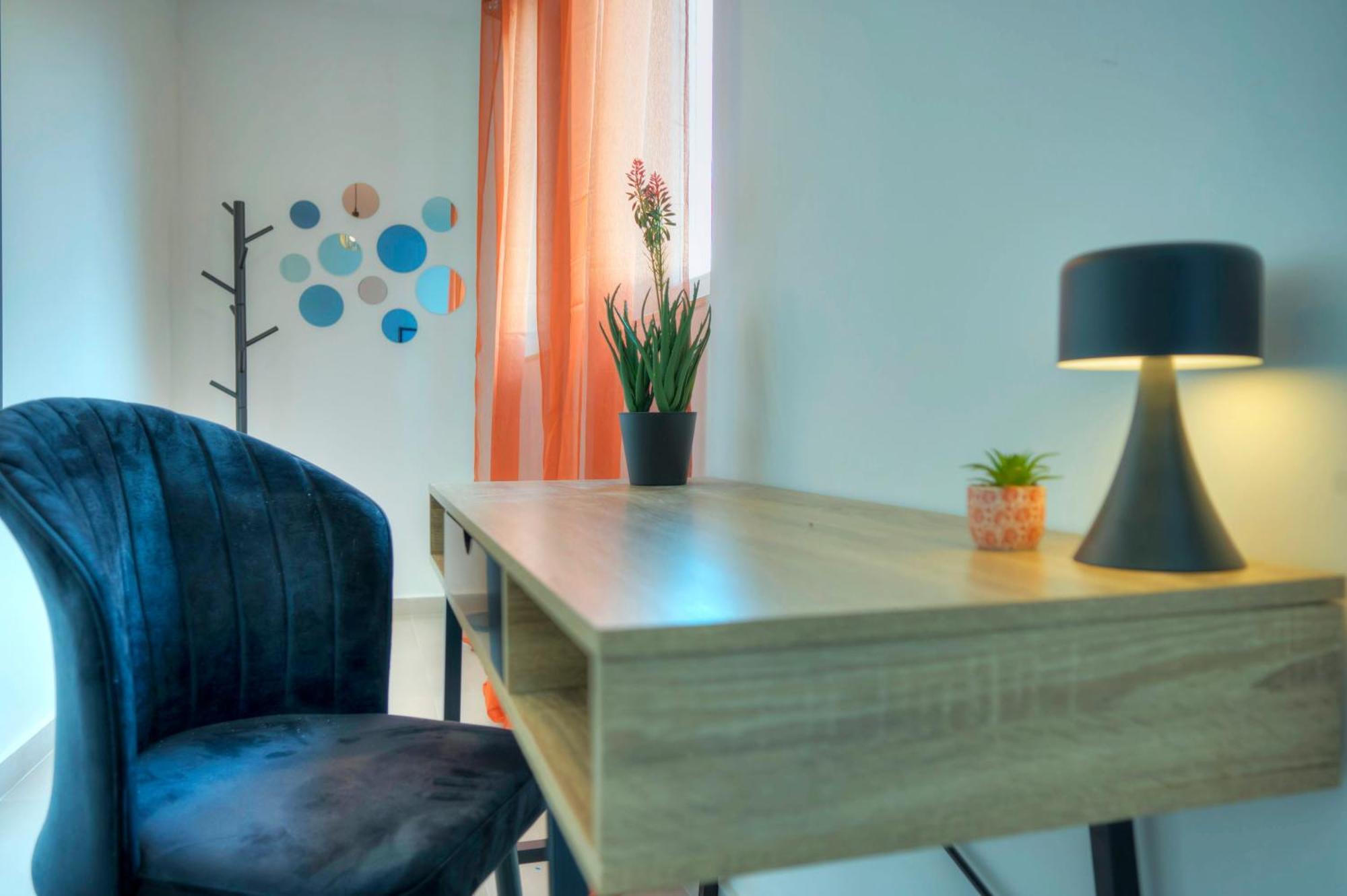 Spacious, Bright & Modern 3 Bedrooms, Balcony Apic1-1