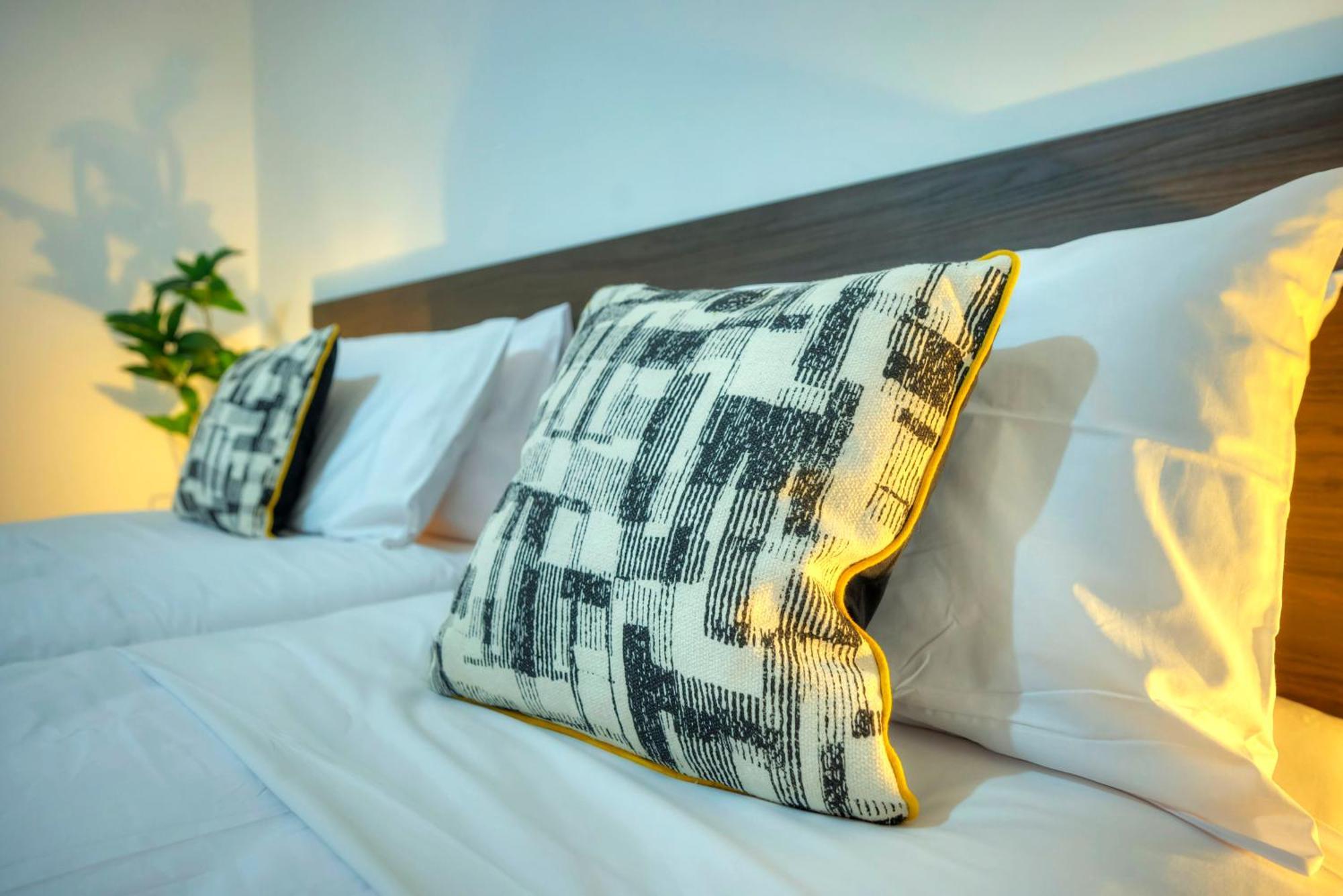 Apartamento Spacious, Bright & Modern 3 Bedrooms, Balcony Apic1-1
